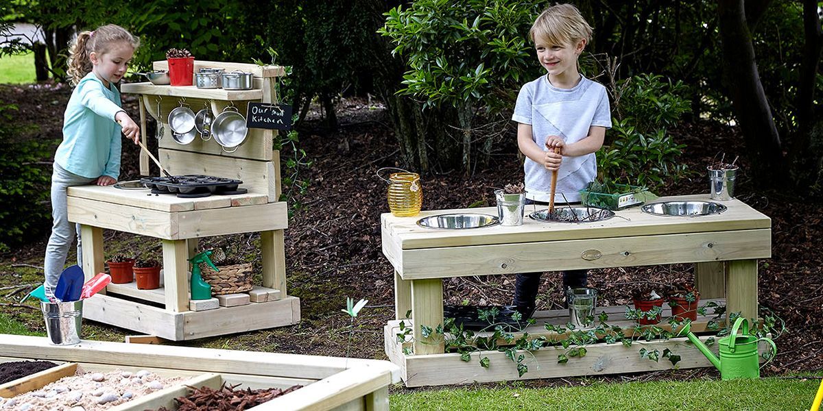 Outdoor_Mud_Kitchen