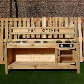 Children's Mud Kitchen | Creative Activity